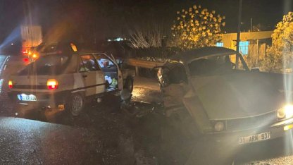 Osmaniye'de otomobillerin çarpıştığı kazada 1 kişi öldü