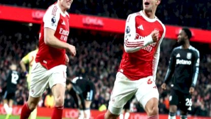 Premier Lig lideri Arsenal, 2025'i galibiyetle kapadı