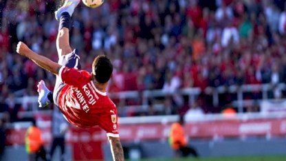 Santiago Montiel, 2025 Puskas Ödülü'nün sahibi oldu