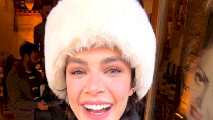 Sinem Ünsal ve Berk Cankat romantizme doymadı