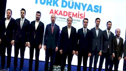 Türk Dünyası Akademisi'nde Ödül Töreni