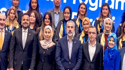 Turkcell’in 'Geleceği Yazan Kadınlar Yapay Zekâ Projesi' mezunlarını verdi