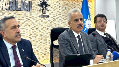 Ulaştırma ve Altyapı Bakanı Abdulkadir Uraloğlu, Van'da temaslarda bulundu