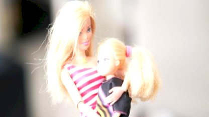 Yeni trend pes dedirtti: "Doll mom" akımı büyüyor...