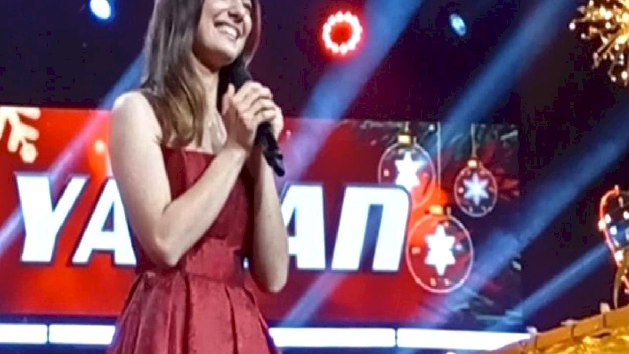 Taşacak Bu Deniz'in Eleni'si şov yapacak! Ava Yaman'ın sahne performansı...