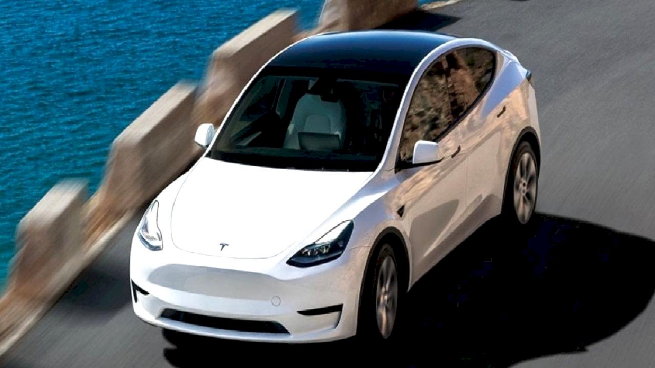 Tesla'da düşüş sürüyor: 2025 teslimat rakamları yatırımcıları üzecek