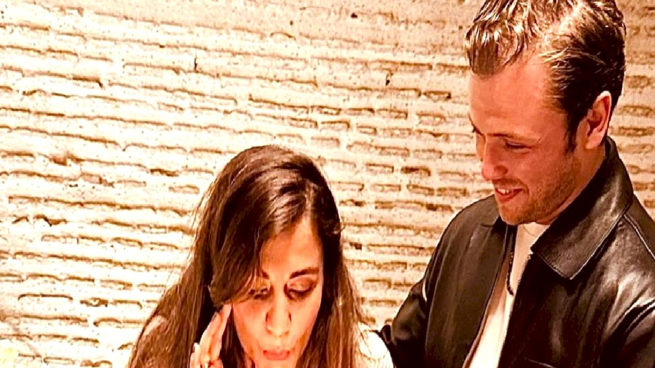 Tolga Sarıtaş'ın eşi paylaştı! Oğlu Ali ile poz verdi