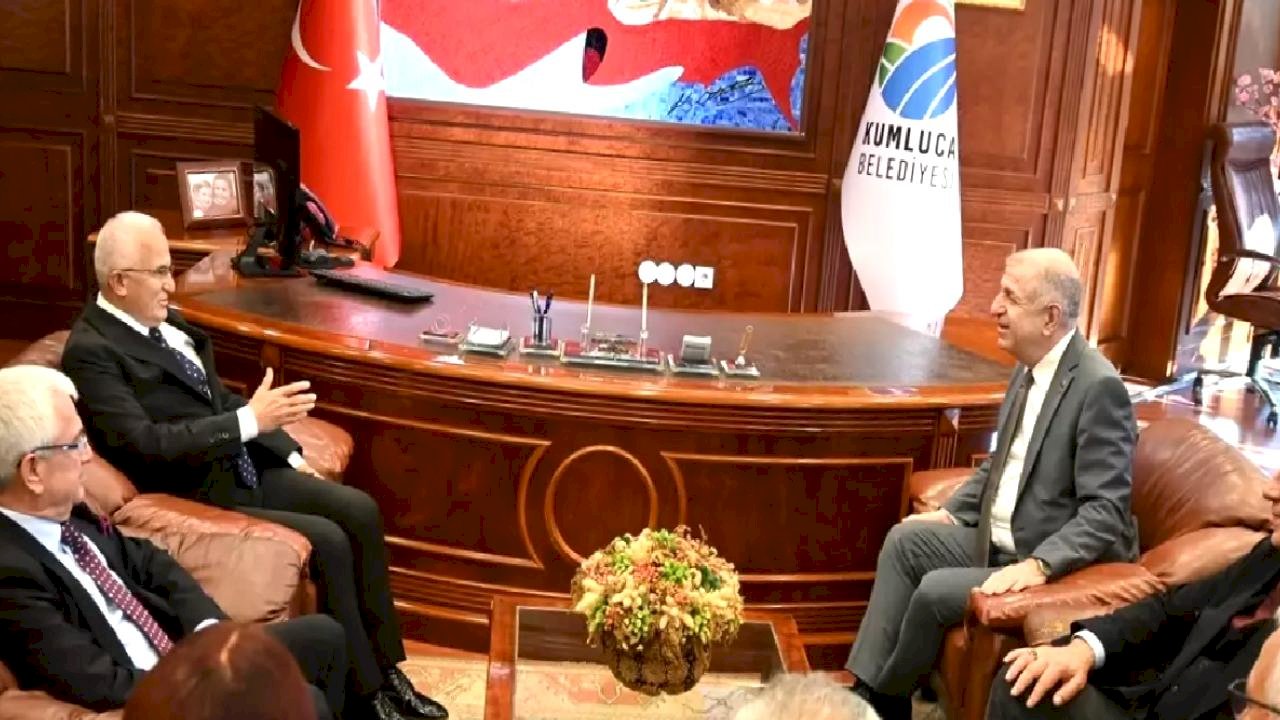 Ümit Özdağ Kumluca ve Kemer'de Ziyaretlerde Bulundu