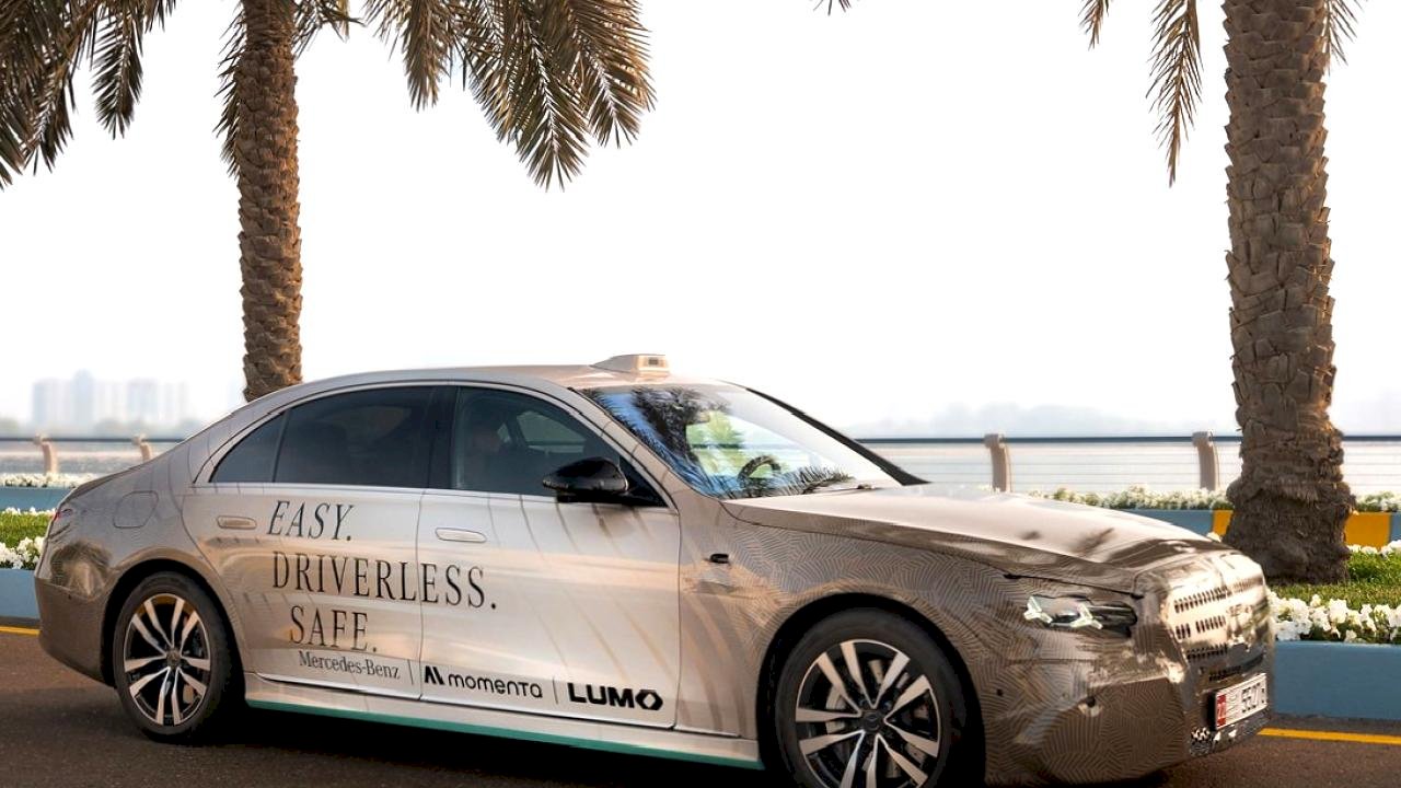 Yeni Mercedes S-Serisi sürücüsüz taksi hizmeti verecek