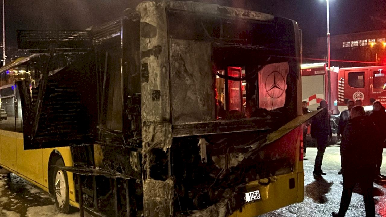 Yozgat’ta park halindeki otobüste yangın