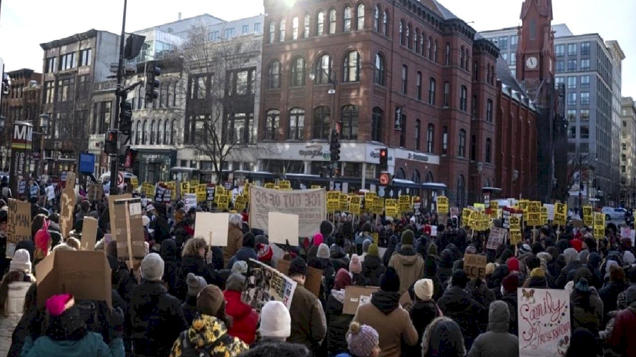 ABD'de ICE karşıtı gösteriler sürüyor