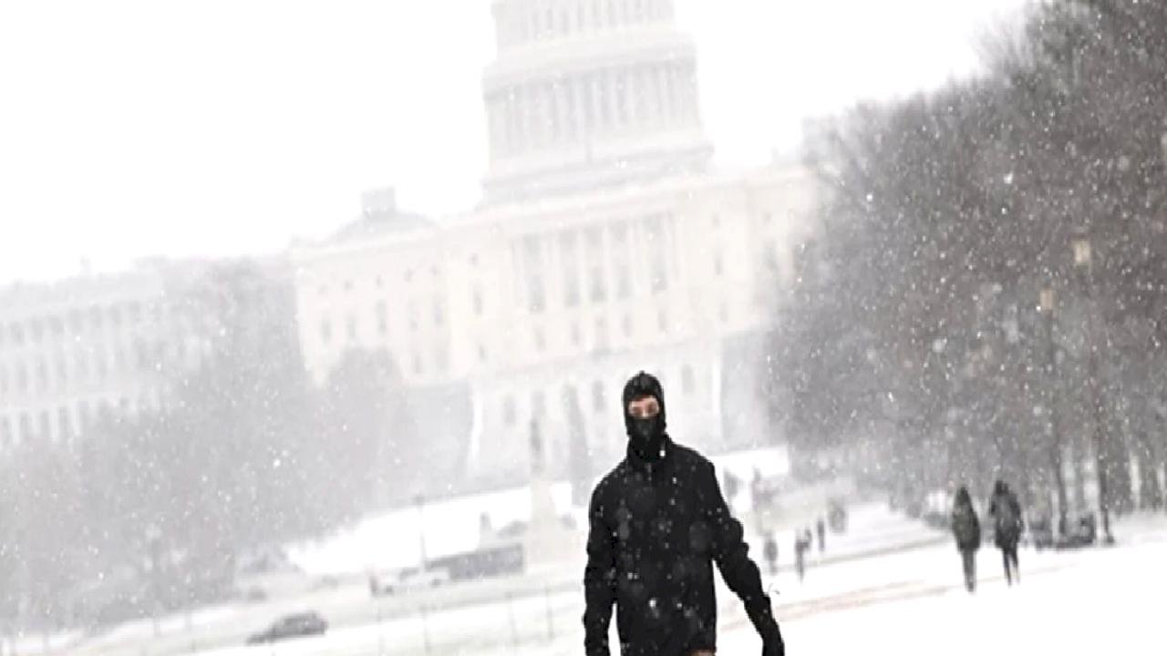 ABD'nin başkenti Washington'da kar fırtınası nedeniyle acil durum ilan edildi