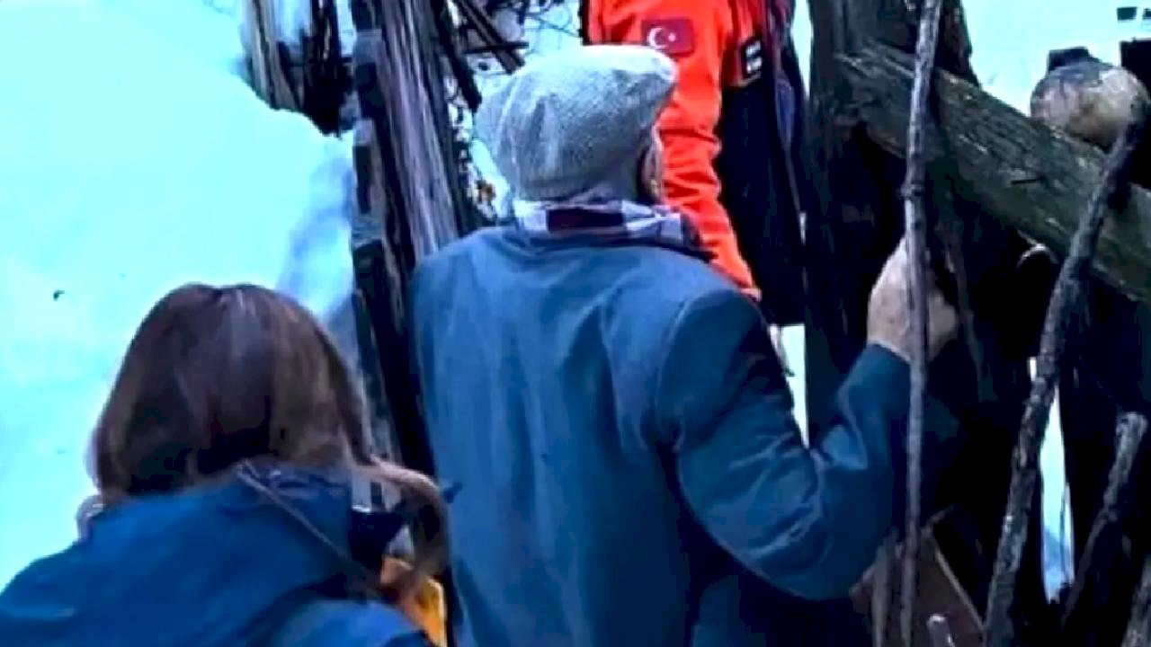 AFAD, Köydeki Hastayı Kurtardı