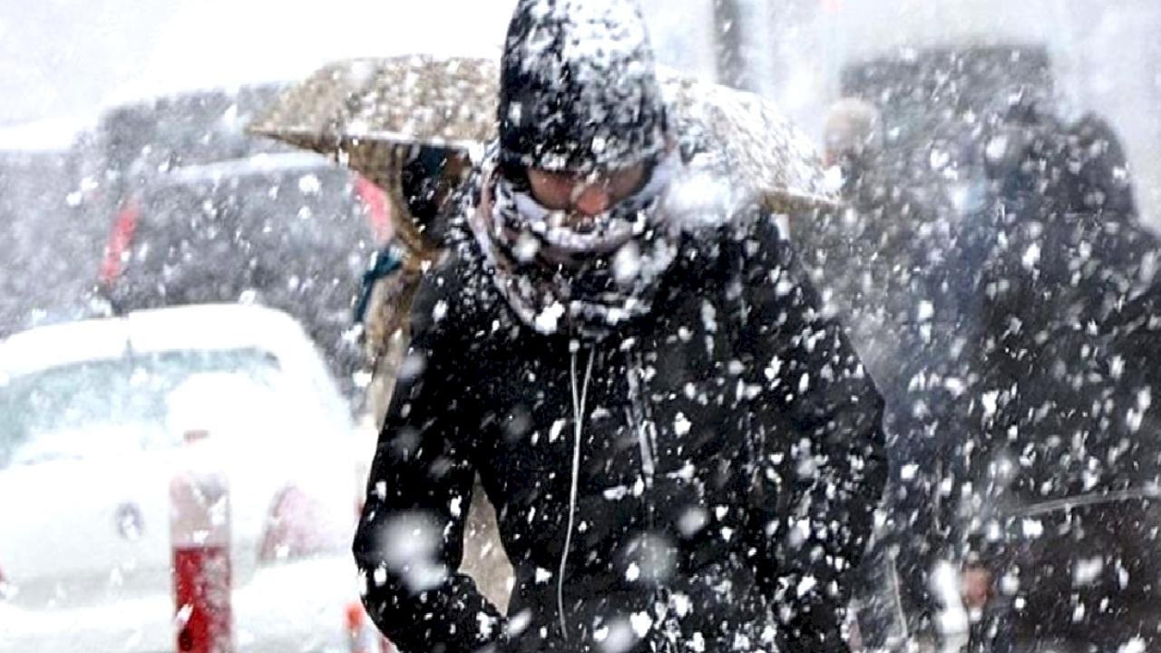 AKOM kar yağışı için tarih verdi: İstanbul'da sıcaklık 10 derece birden düşecek