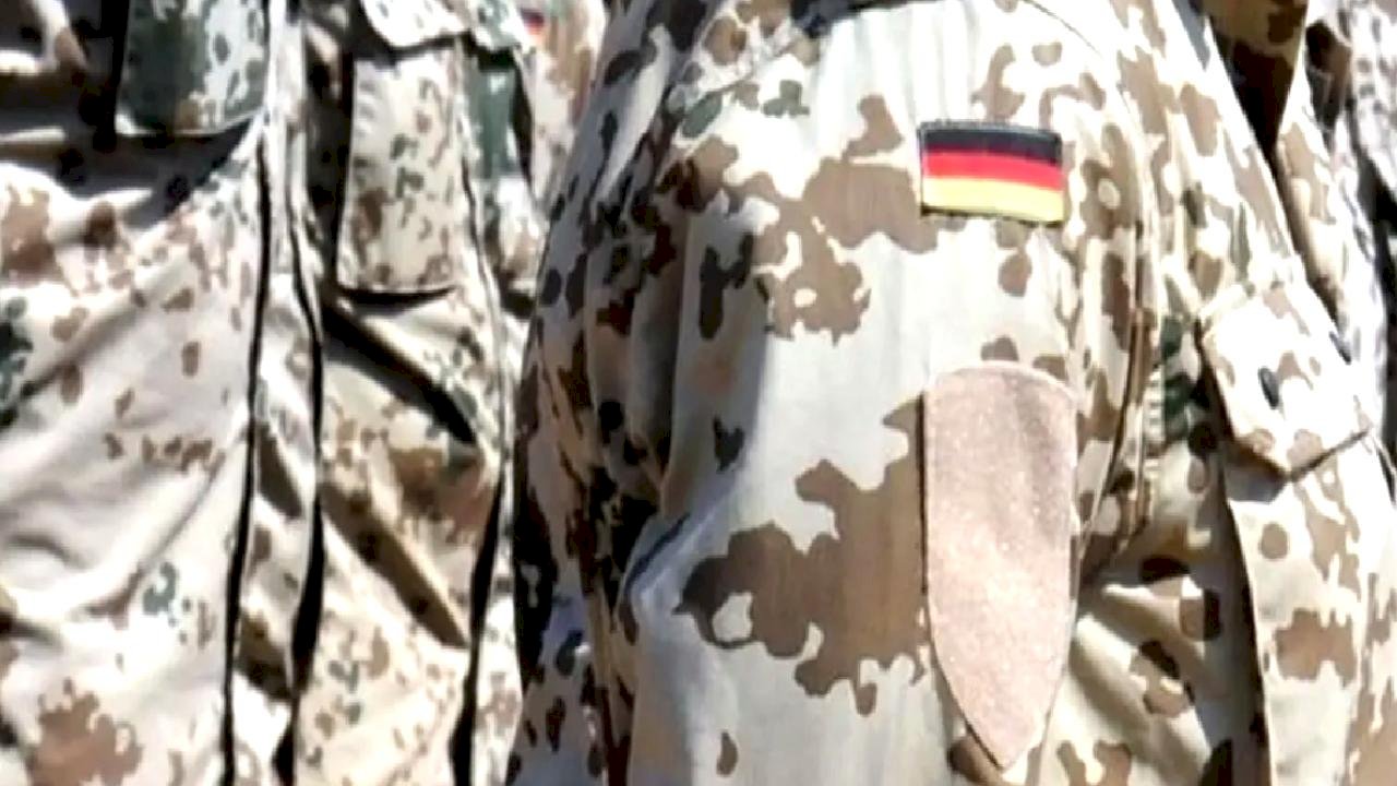 Almanya'dan geri adım: Trump'ın yüzde 10'luk vergisinden sonra Grönland'daki askerler geri çekildi