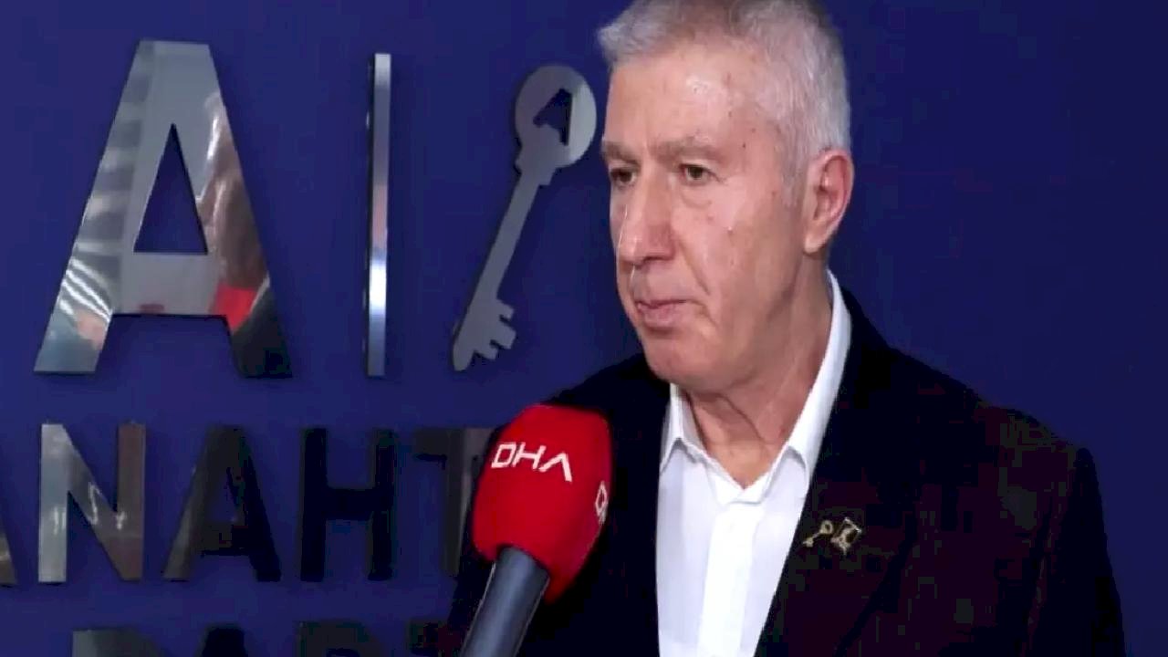 Anahtar Parti'den Bayrak ve Vatan Vurgusu