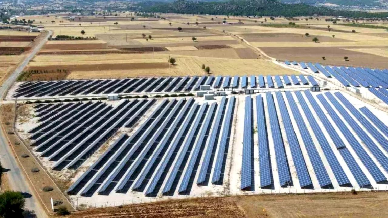 Antalya Büyükşehir'den çiftçilere 6 yılda 403 milyon TL'lik elektrik desteği
