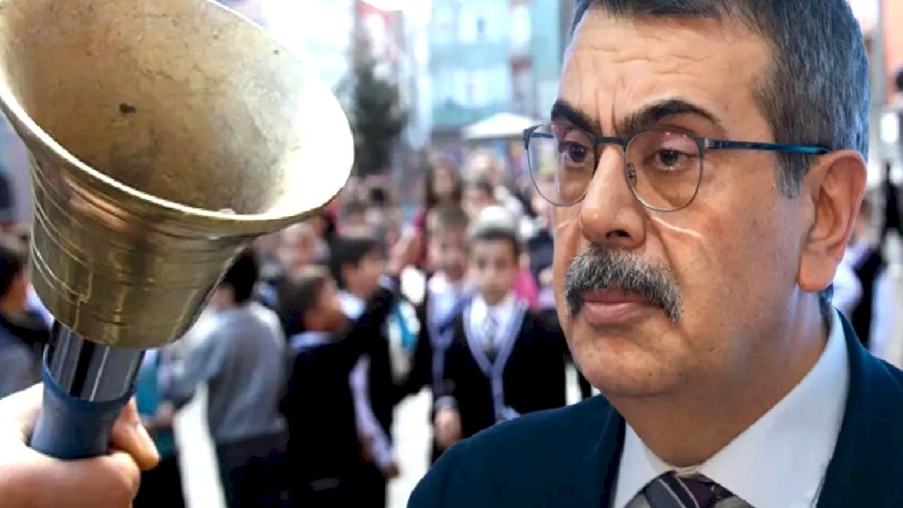 Ara tatiller kalkıyor mu? Bakan Tekin, milyonlarca öğrenciyi ilgilendiren konuya açıklık getirdi