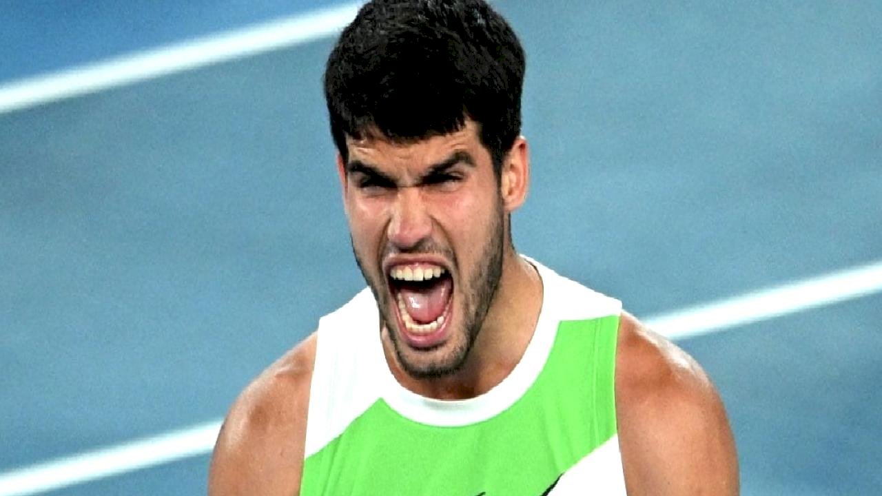 Avustralya Açık'ta Carlos Alcaraz ve Elina Svitolina yarı finale kaldı