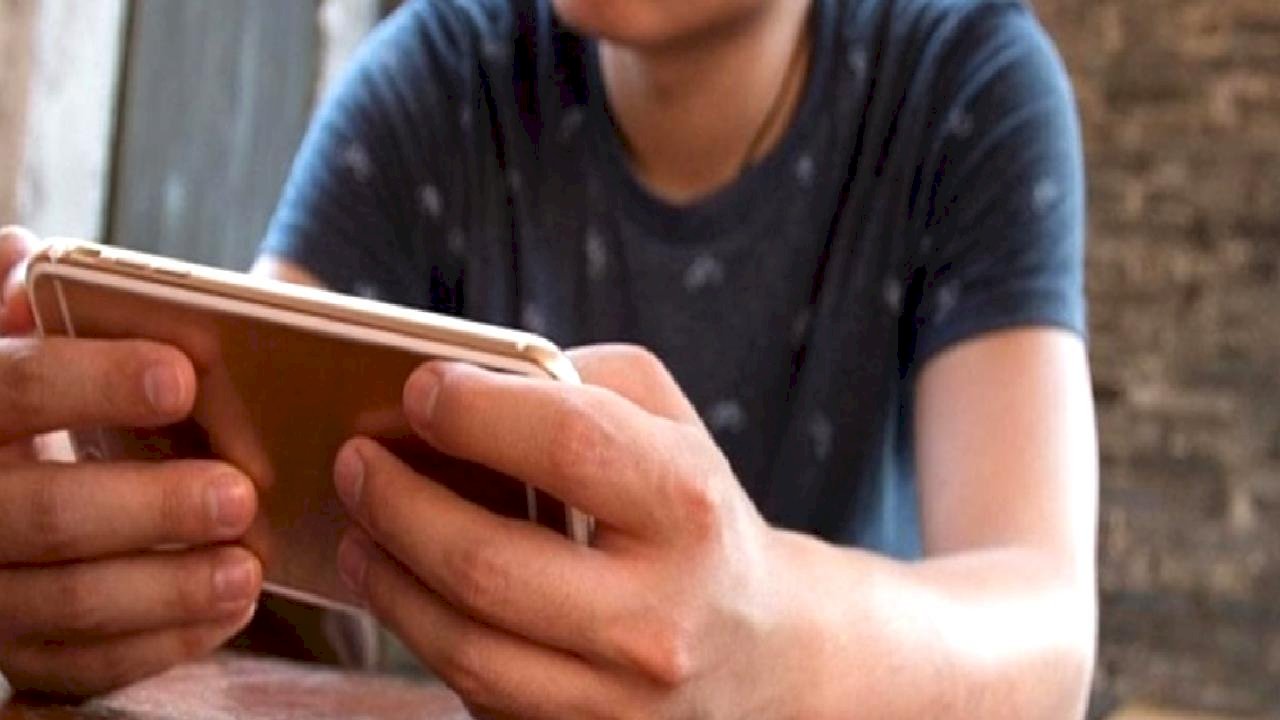 Avustralya'da 16 yaşın altına sosyal medya yasağı: 4 milyon 700 bin hesap kapatıldı