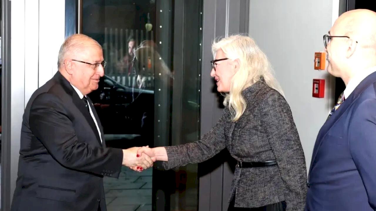 Bakan Güler Almanya'da