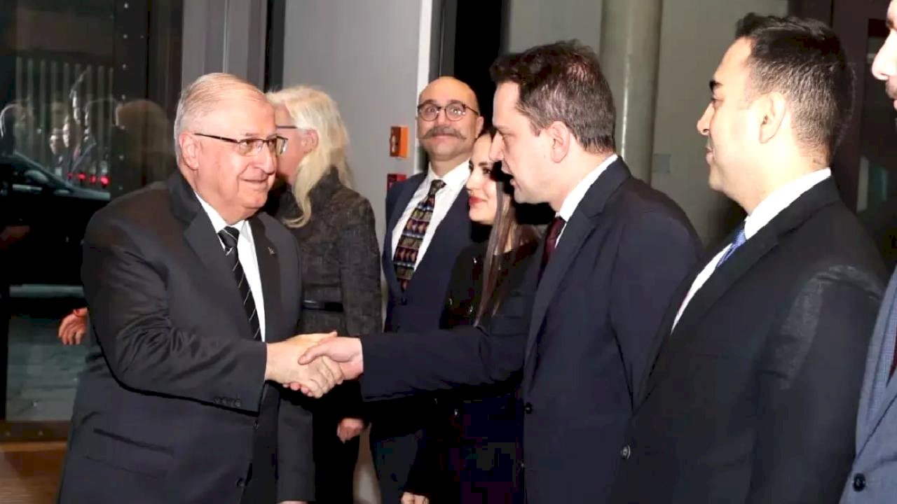 Bakan Güler Berlin Büyükelçiliği'ni Ziyaret Etti