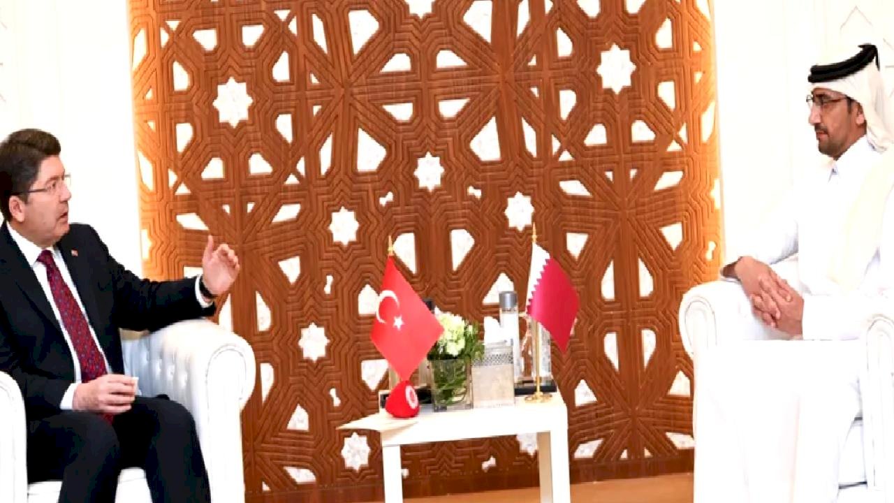 Bakan Tunç, Katarlı mevkidaşıyla buluştu