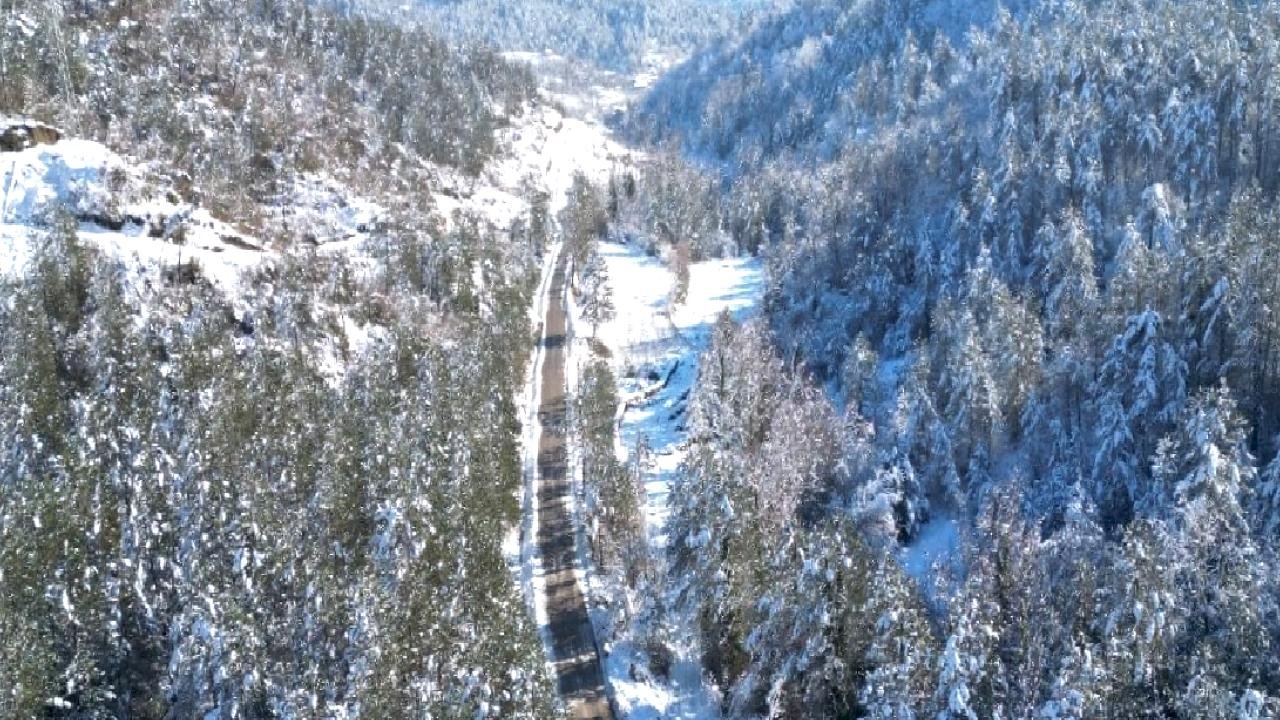 Bartın Küre Dağları Milli Parkı'ndan kar manzarası