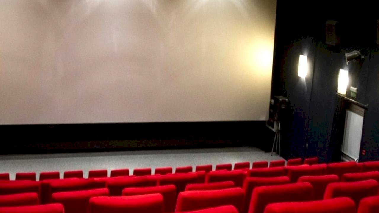 Bu detayı kimse bilmiyor: Sinema koltuklarının kırmızı olmasının sebebi…