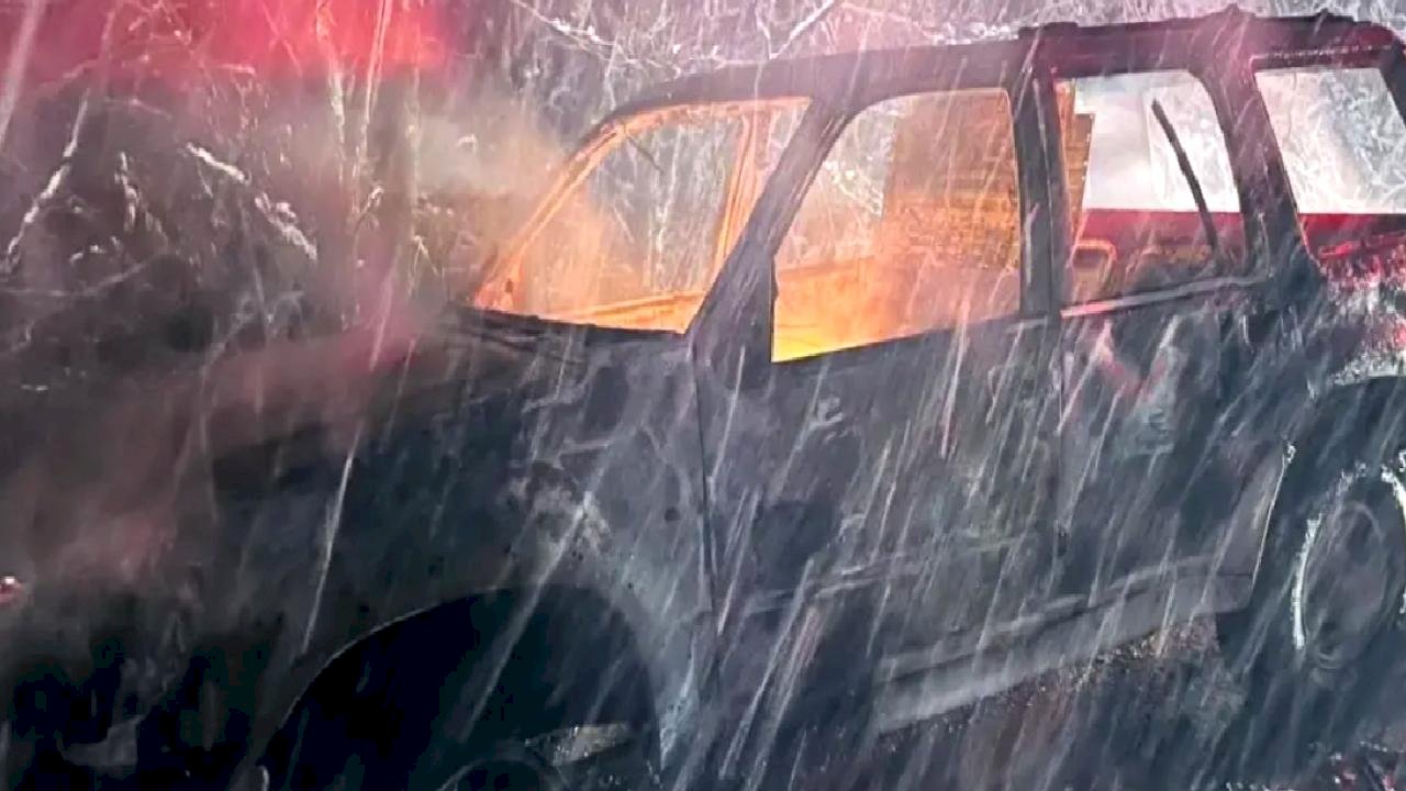 Bursa'da Cip Yangını: Araç Kullanılamaz Hale Geldi