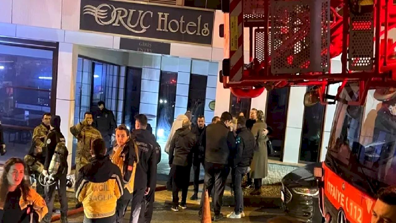 Bursa'da Otelde Yangın, 8 Yaralı