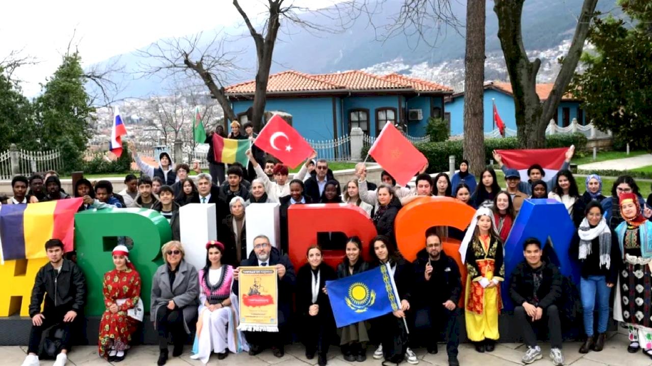 Bursa’nın 700 Yıllık Hafızası Tanpınar’ın İzinde Anlatıldı