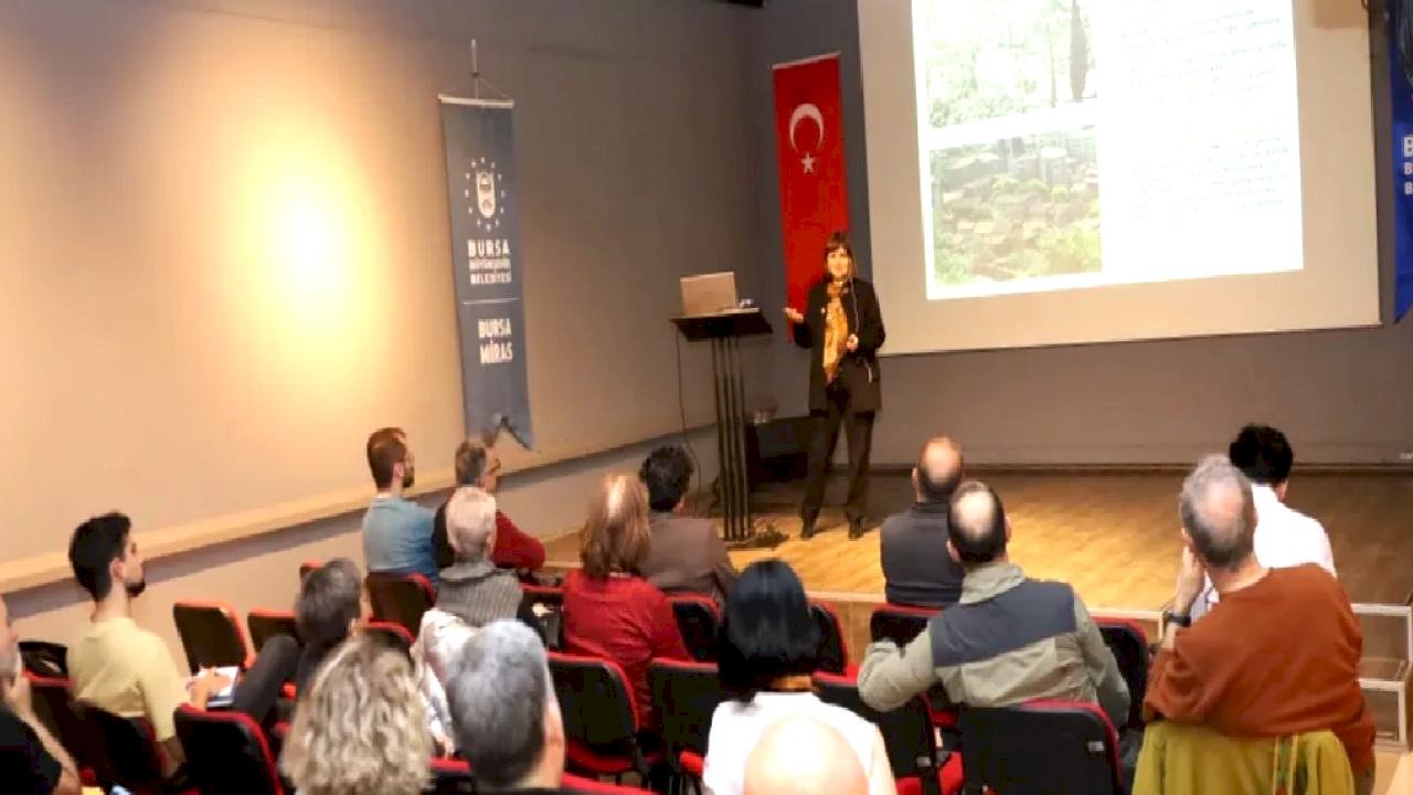 Bursa'nın Mimari Evrimi Yakın Planda