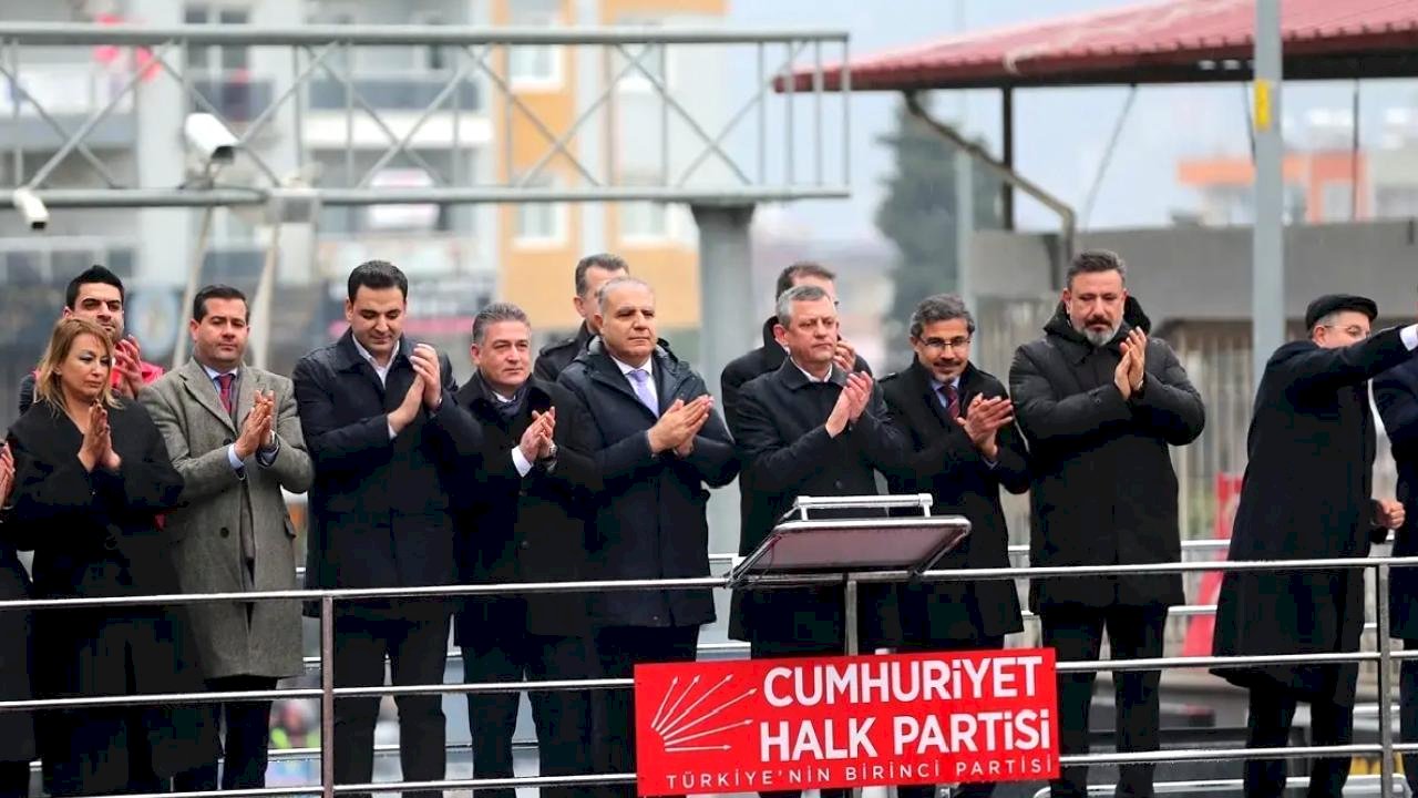 CHP Genel Başkanı Özgür Özel, partisinin Hatay mitinginde konuştu Açıklaması