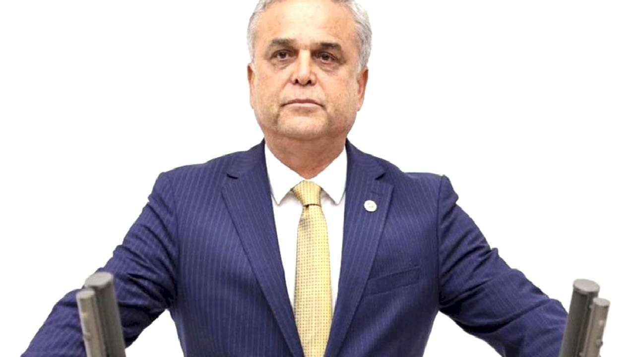 CHP'den istifa eden Hasan Ufuk Çakır AK Parti'ye geçiyor