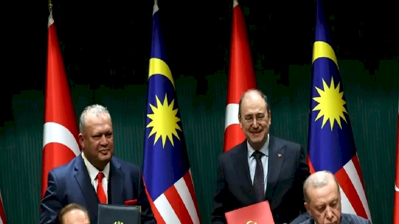 Cumhurbaşkanı Erdoğan, Malezya Başbakanı Enver ile ortak basın toplantısı düzenledi Açıklaması