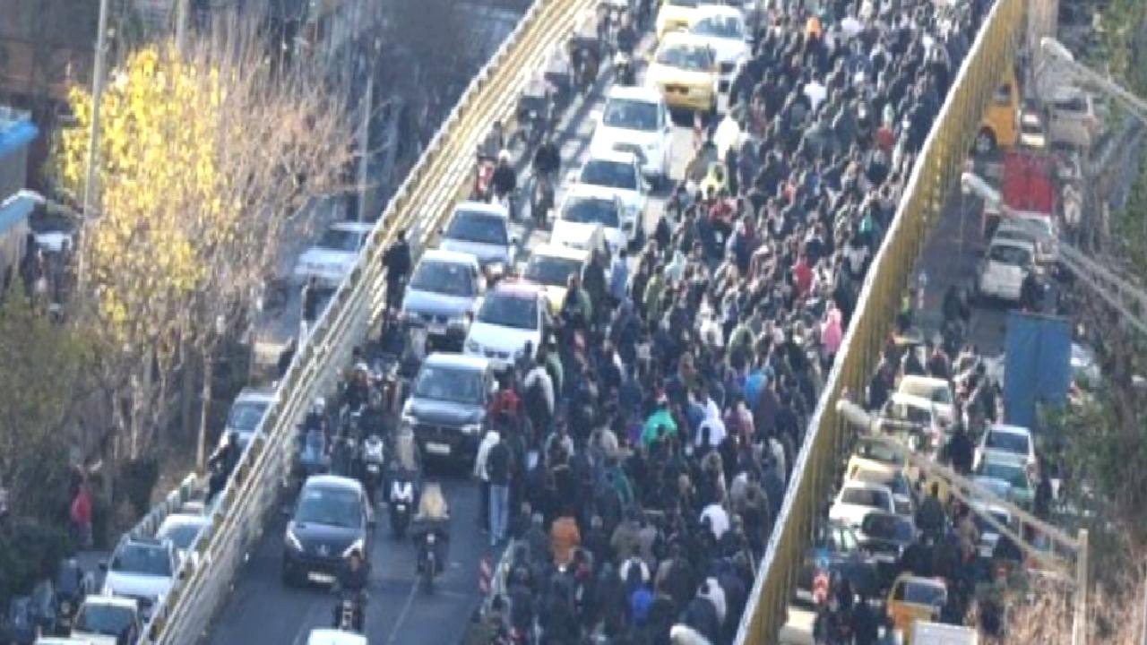 Donald Trump'tan İran'a açık tehdit: Çok ağır bedel öderler