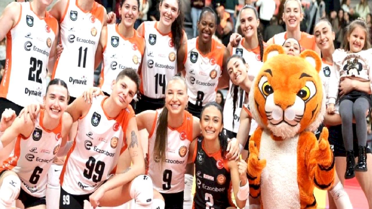 Eczacıbaşı, İlbank'ı rahat geçti