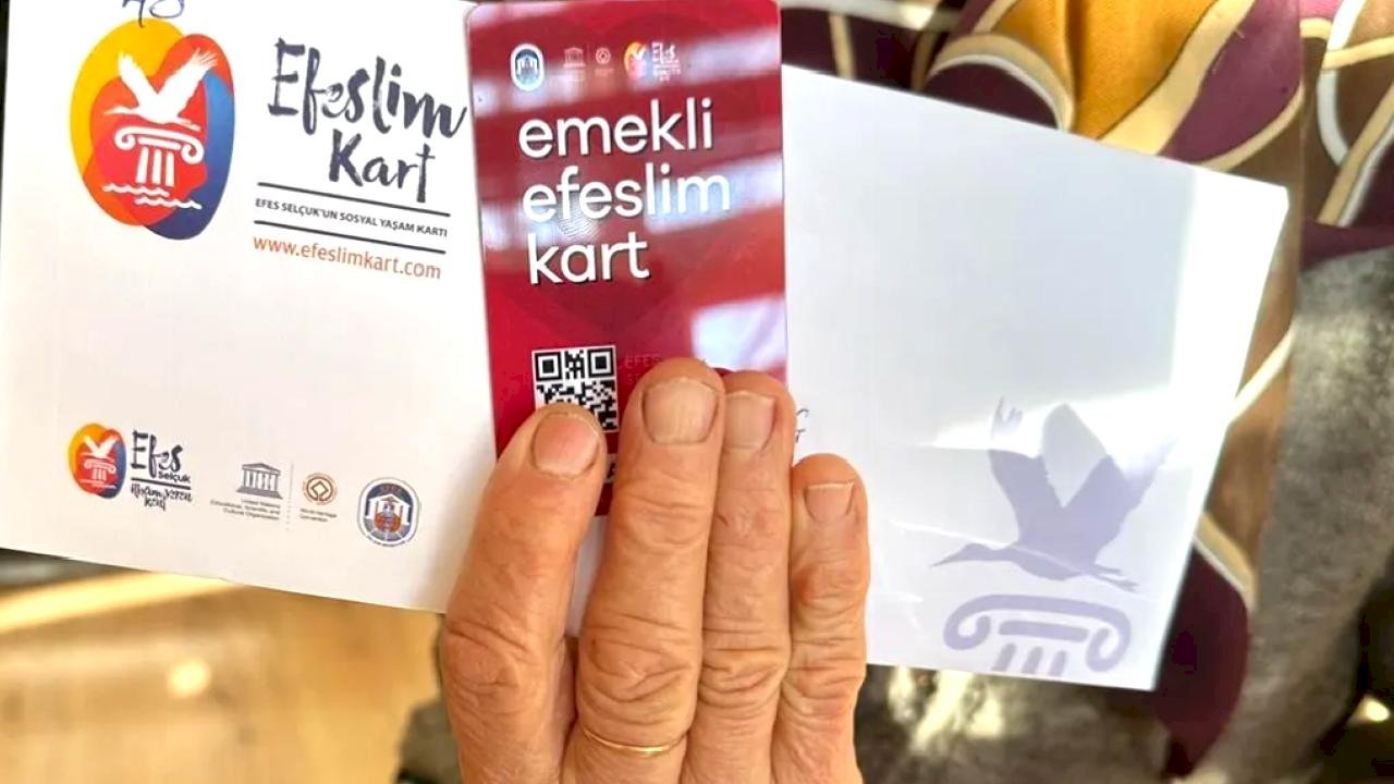 Efes Selçuk'ta emekliye nefes aldıran destek