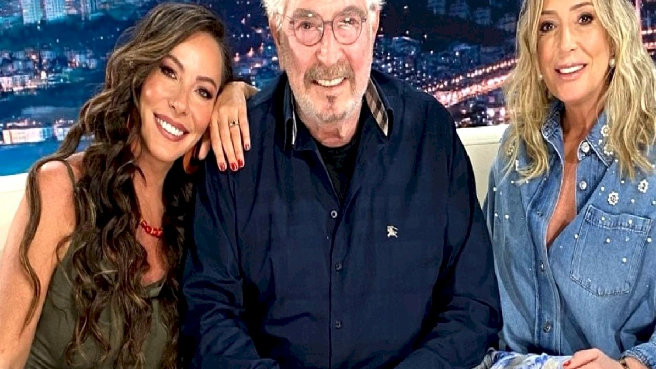 Erdal Özyağcılar'ın kızı Zeynep Özyağcılar'ın mayolu kar videosu gündem oldu