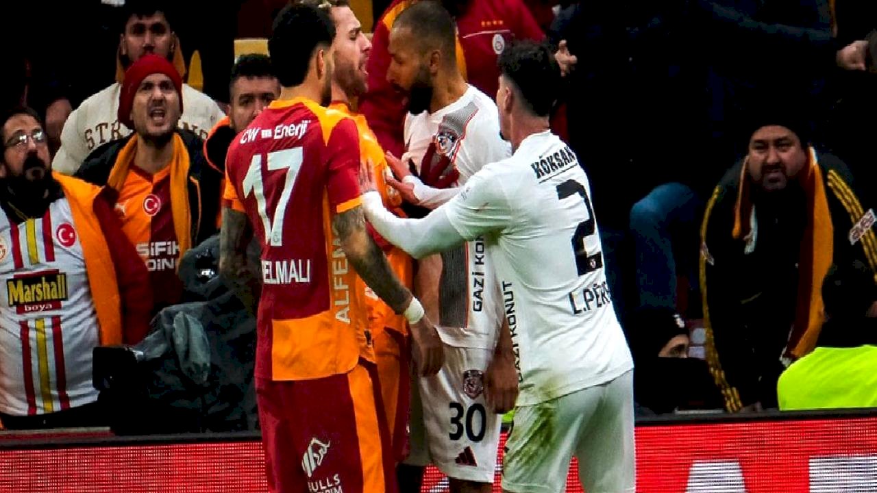 Eski hakemler, Galatasaray-Gaziantep maçının tartışmalı pozisyonlarını değerlendirdi