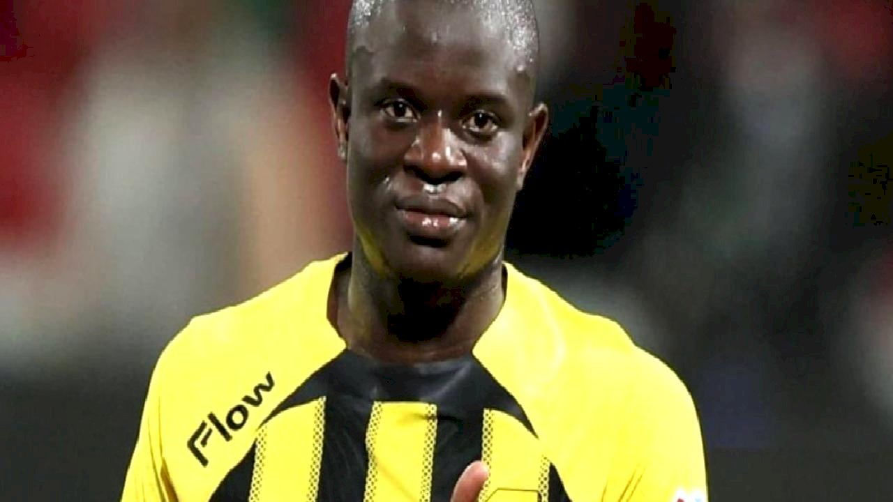 Fenerbahçe dünya yıldızının peşinde: Kante için resmi teklif yapıldı