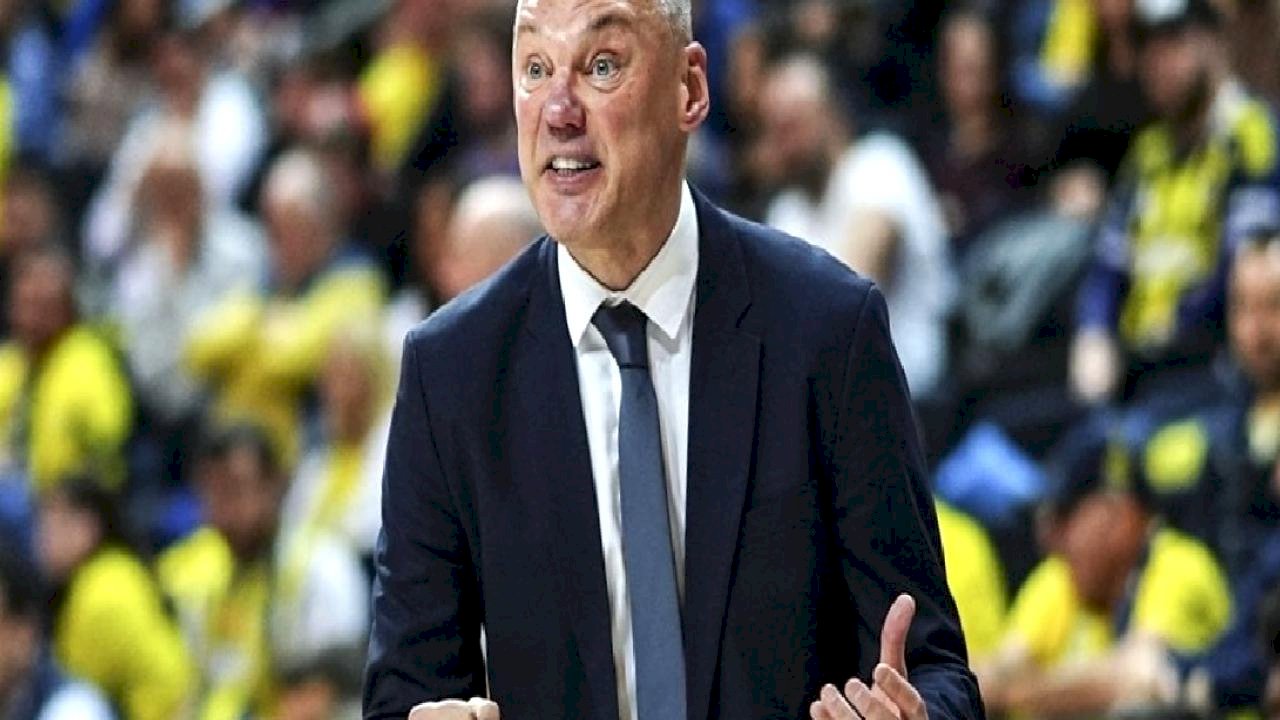 Fenerbahçe, Sarunas Jasikevicius'un sözleşmesini uzattı