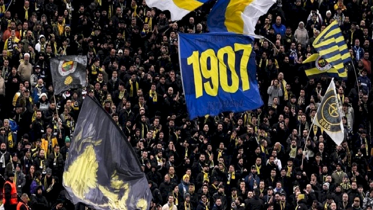 Fenerbahçe'yi taraftarları yalnız bırakmadı