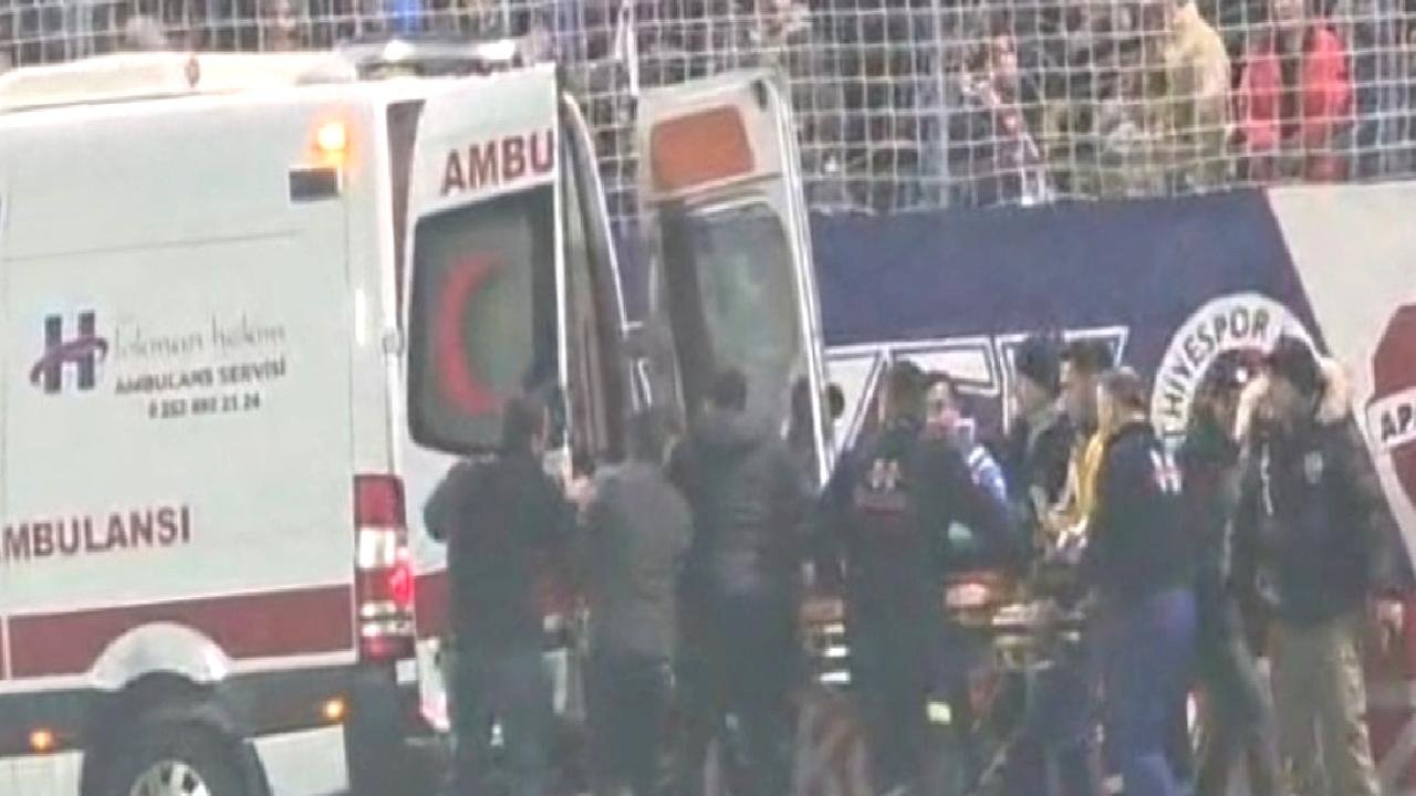 Galatasaray–Fethiyespor maçı öncesi tribünden düşen taraftar ağır yaralandı