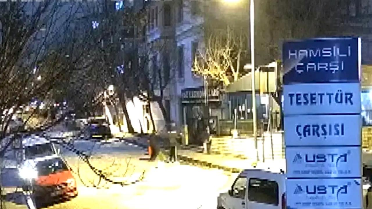 Güngören'de Bıçaklı Kavga: 17 Yaşındaki Genç Hayatını Kaybetti