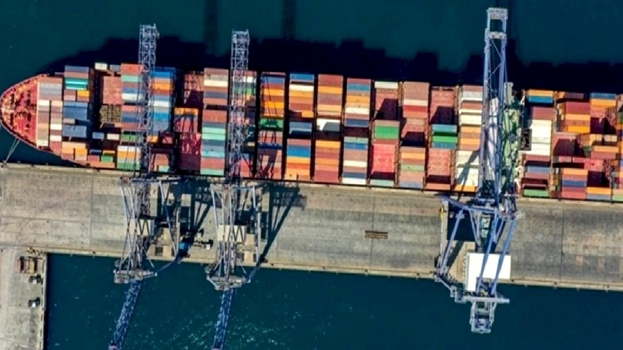 İhracatın yüzde 56,3'ü gemilerle yapıldı