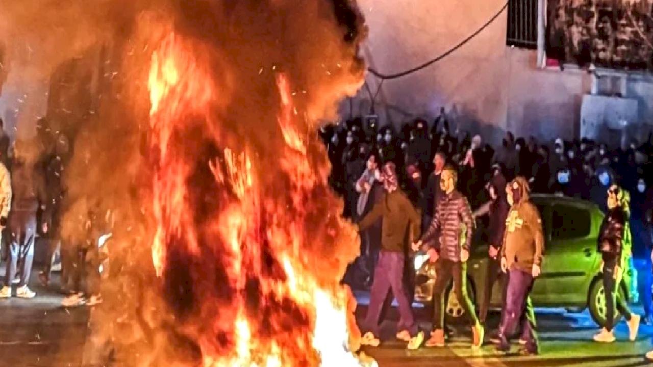 İran'da gösterilerde ölenlerin sayısı 2 bin 500'ü aştı