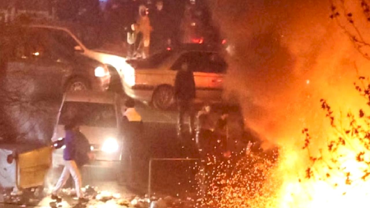 İran'daki olaylarda ölenlerin sayısının 4 bin 519'a çıktığı bildirildi