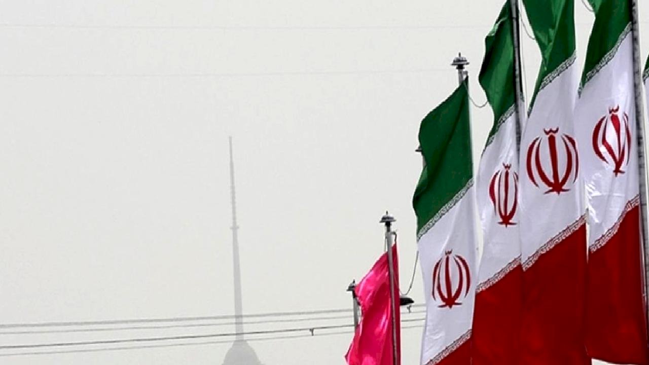 İran’dan hava sahası kararı: Uçuşlara kapatıldı